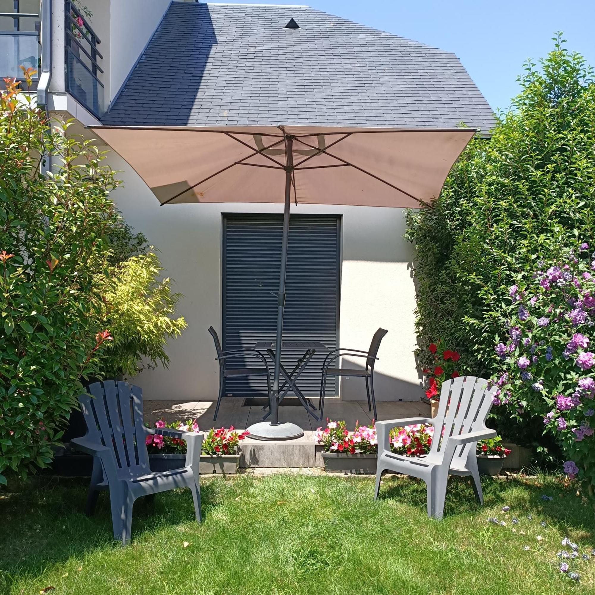Ferienwohnung Le Balcon Des Cimes Adast Exterior foto