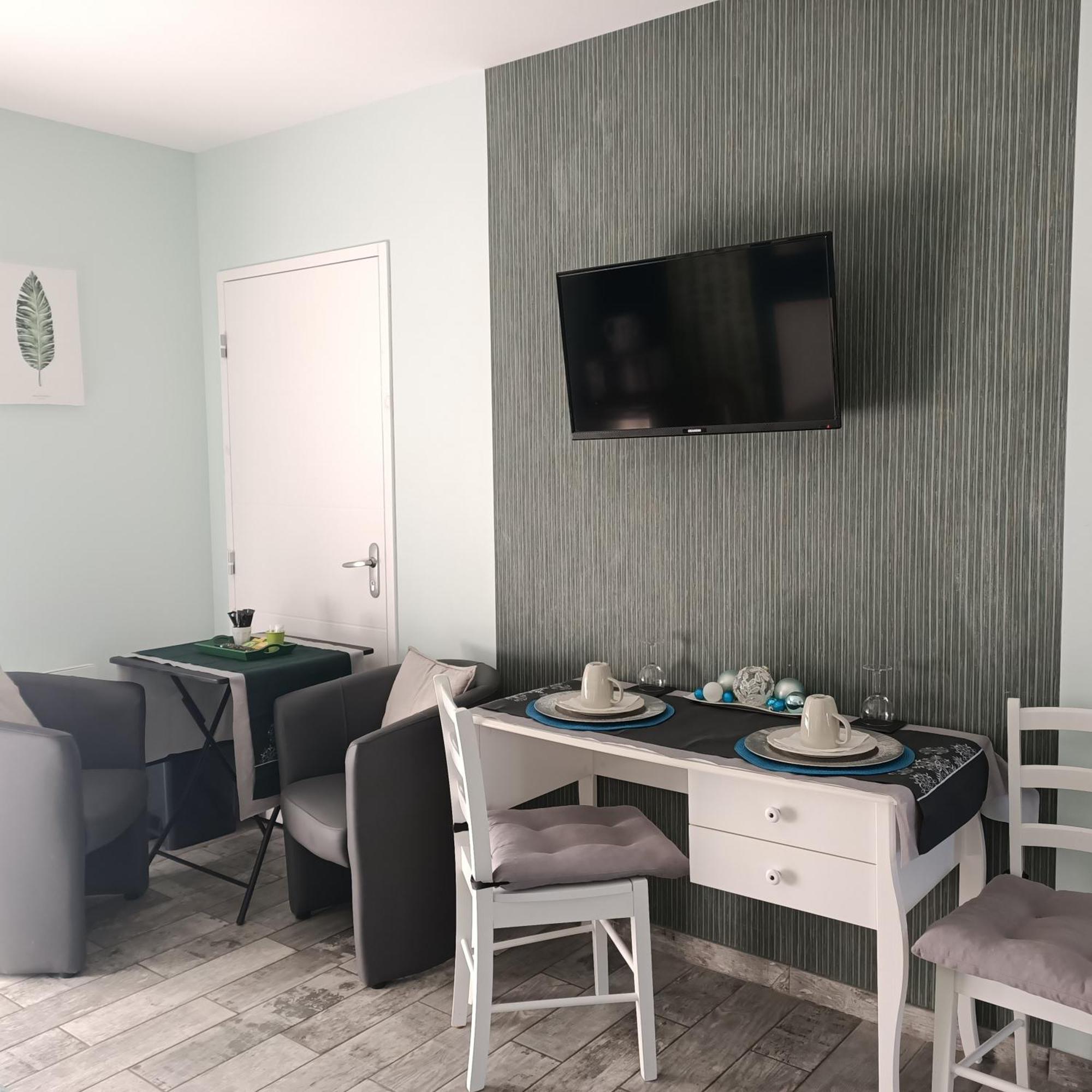 Ferienwohnung Le Balcon Des Cimes Adast Exterior foto