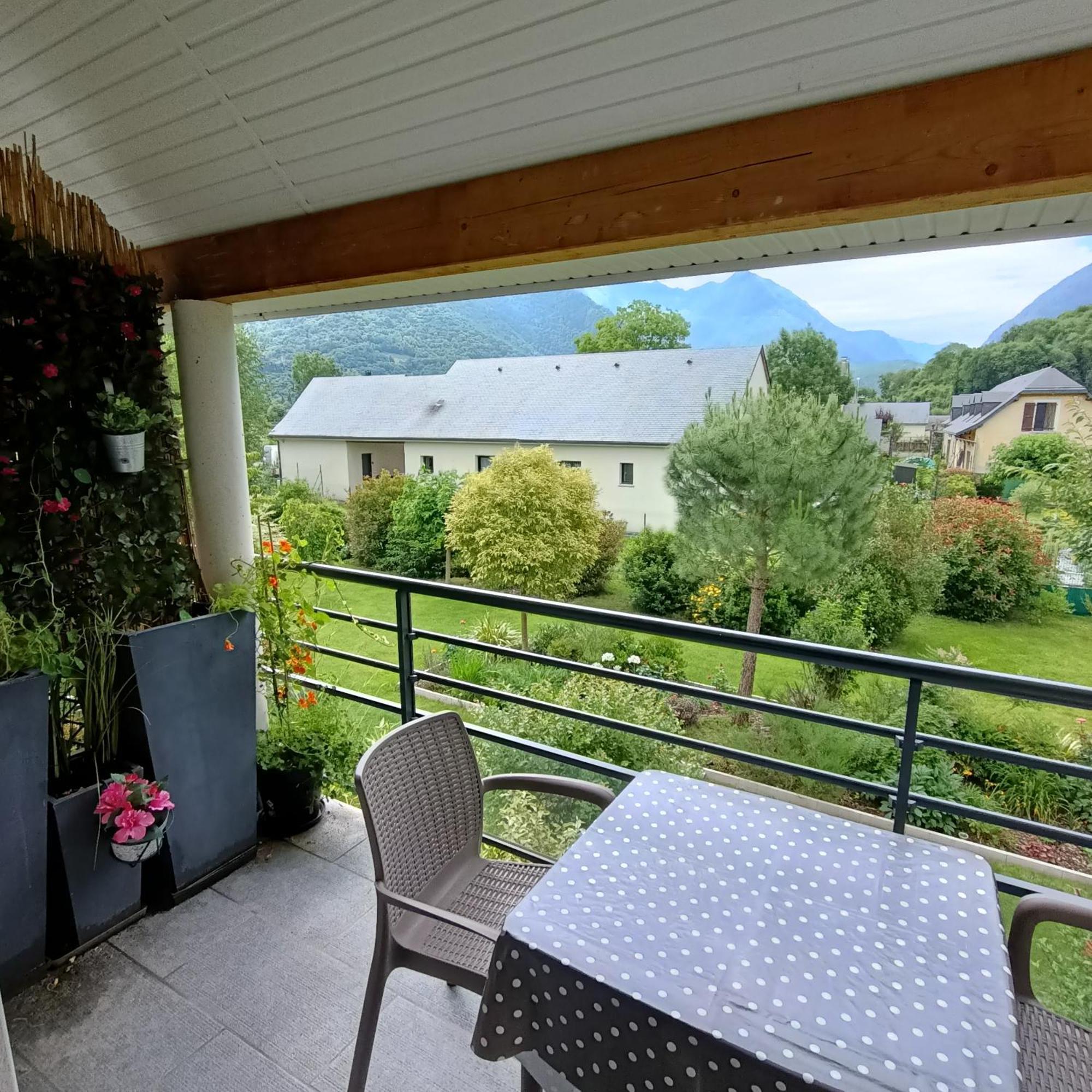 Ferienwohnung Le Balcon Des Cimes Adast Exterior foto
